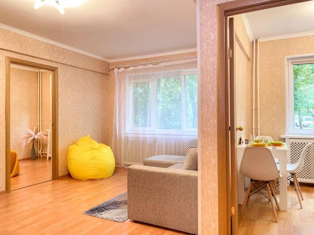 Москва: Апартаменты на улице Искры