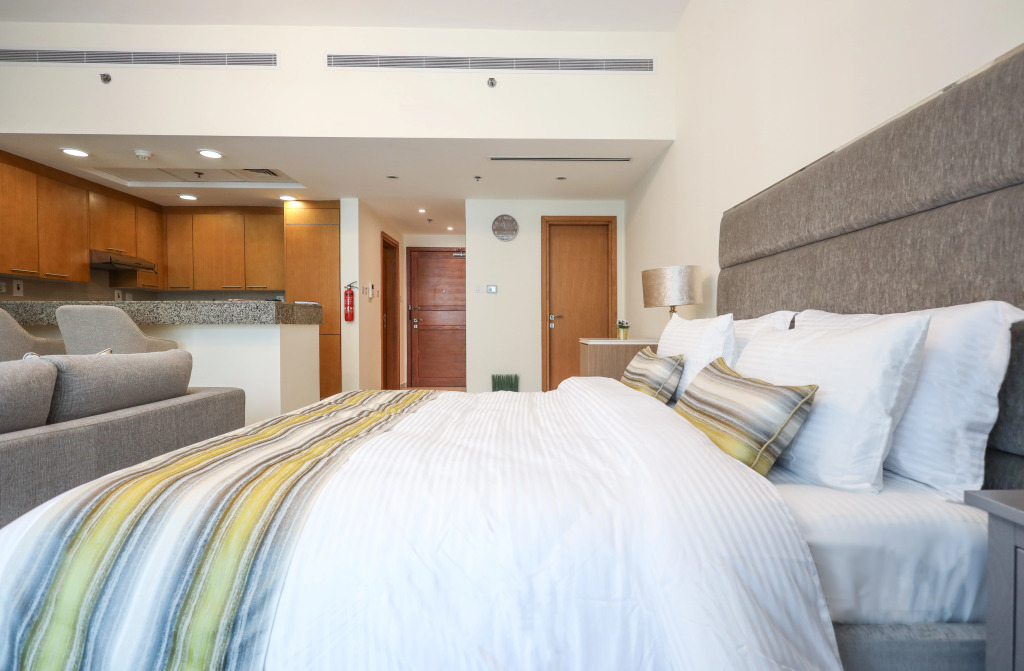 Дубай: Апартаменты Elite Lux Holiday Homes - Modern Elegance Studio in Business Bay, Dubai
