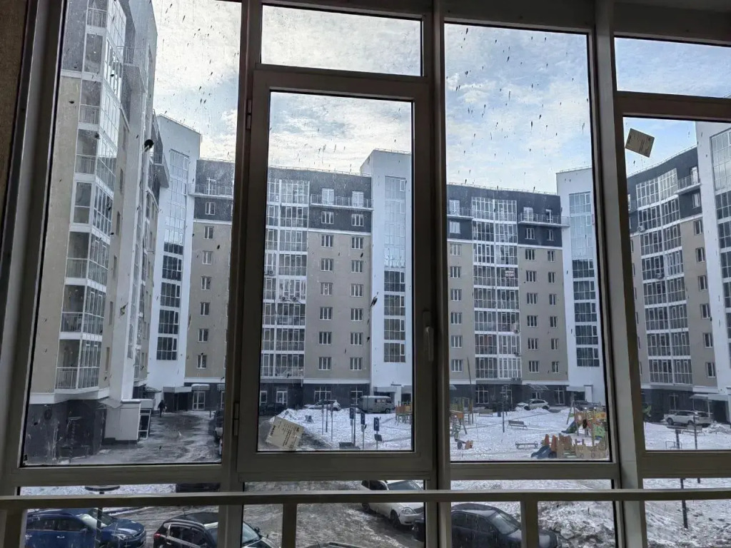 Красноярск: Апартаменты на улице Авиаторов 38