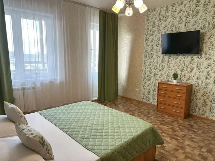 Красноярск: Апартаменты на улице Республики 37А
