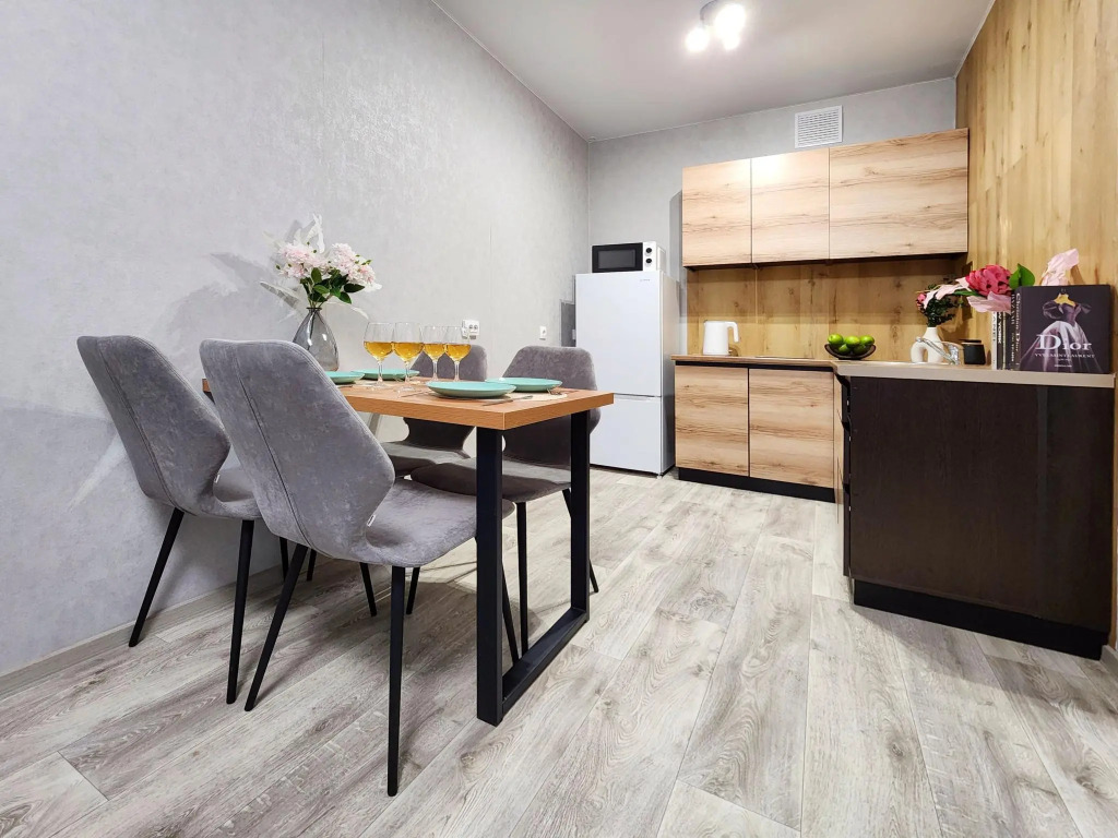 Красноярск: Comfort Home (Комфорт Хоум) на улице Караульная