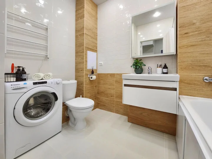 Красноярск: Comfort Home на улице Петра Ломако