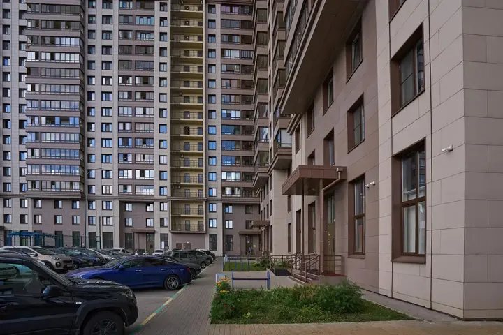Нижний Новгород: Апартаменты на улице Июльских Дней 1 корпус 2