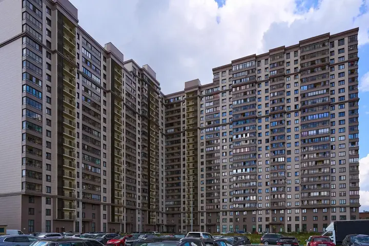 Нижний Новгород: Апартаменты на улице Июльских Дней 1 корпус 2