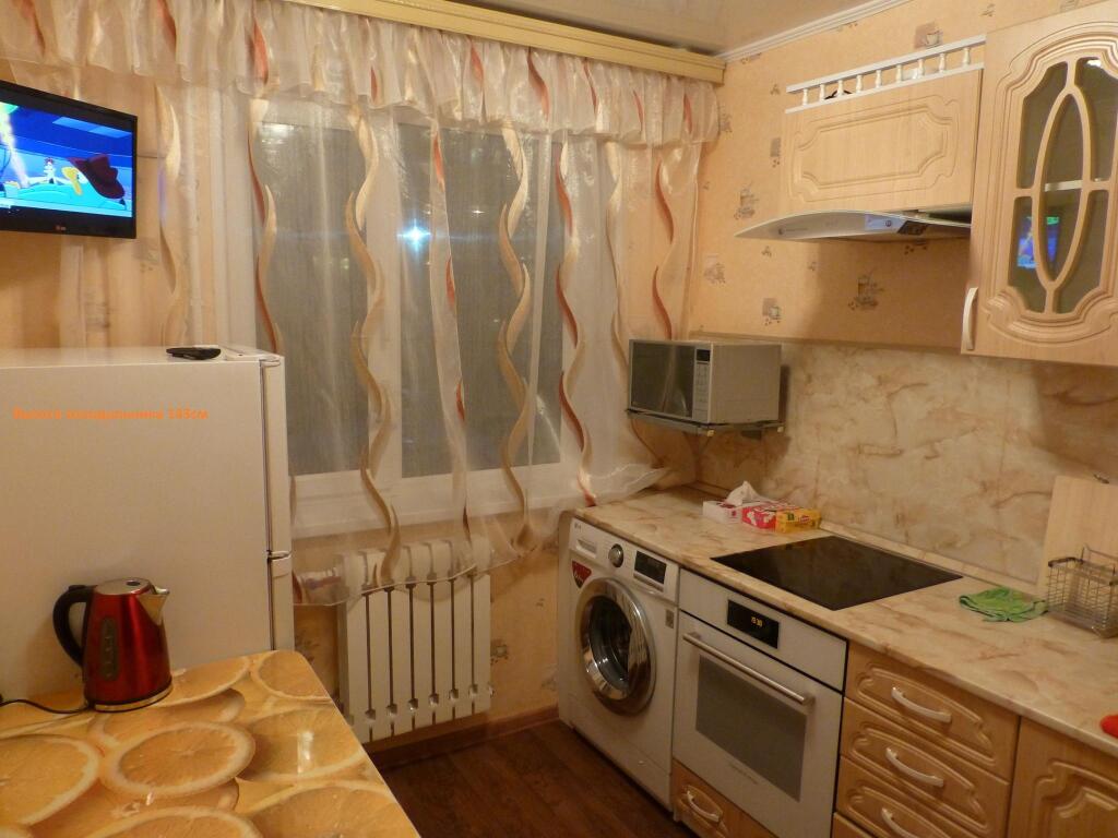 Петропавловск-Камчатский: Апартаменты на улице Толстого 1