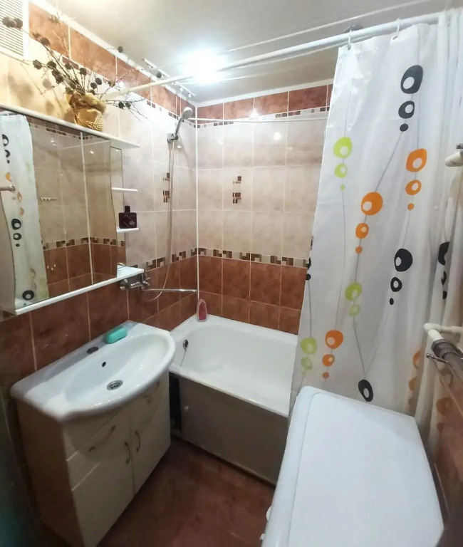 Нижнекамск: Апартаменты на улице Бызова 24