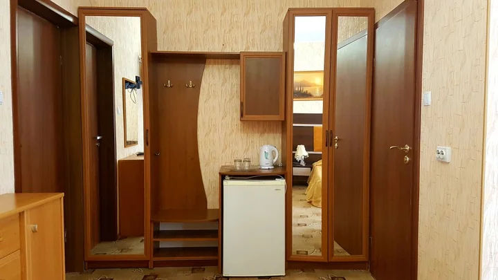 Николаевка: Отель Энигма