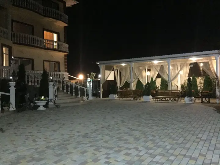 Николаевка: Akropol' (Nikolaevka)