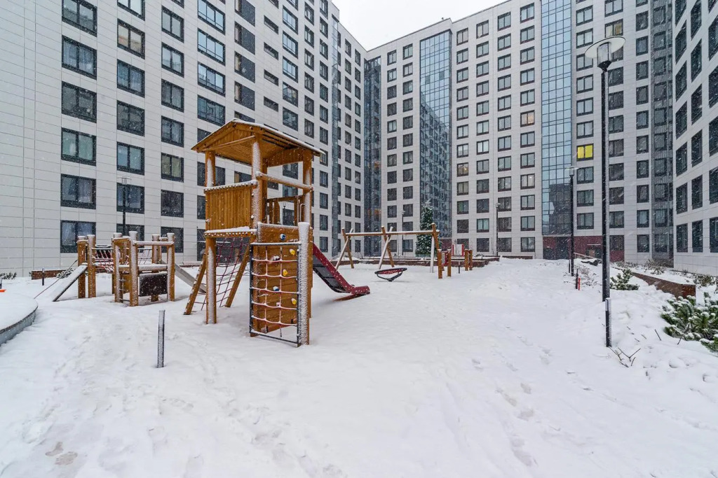 ВПитер на сутки на  улице Манчестерская — фото 1