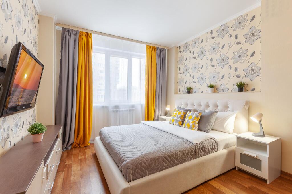 RentPlaza на улице Революционная 3 — фото 1