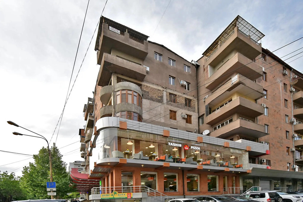 Ереван: Rent Inn Yerevan (Рент Инн Ереван) на улице Мгера Мкртчяна 1