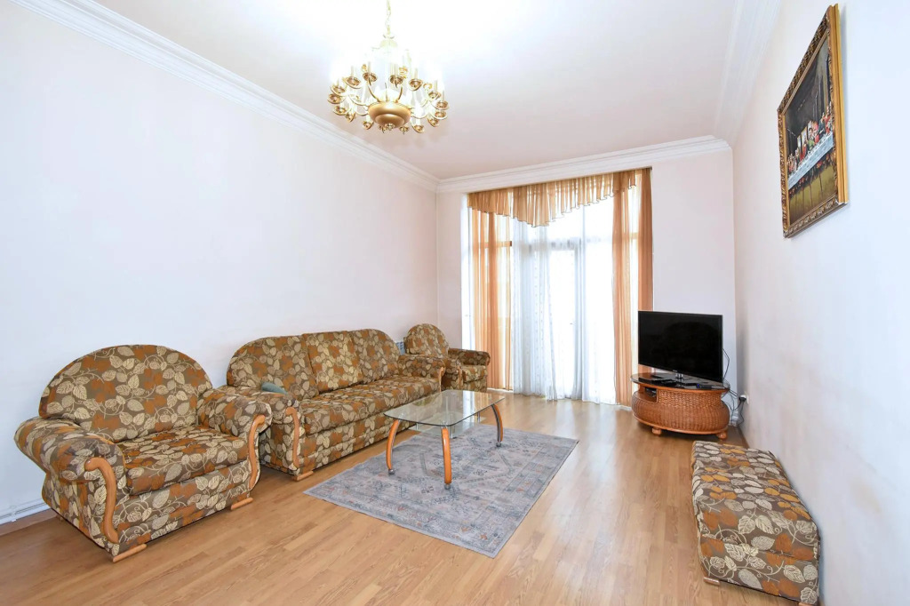 Ереван: Rent Inn Yerevan (Рент Инн Ереван) на улице Мгера Мкртчяна 1
