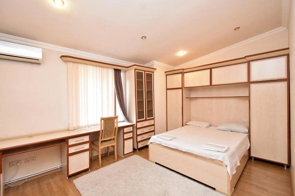Ереван: Rent Inn Yerevan (Рент Инн Ереван) на улице Мгера Мкртчяна 1