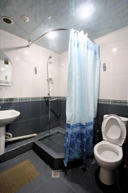 Ереван: Rent Inn Yerevan (Рент Инн Ереван) на улице Сарьяна 40