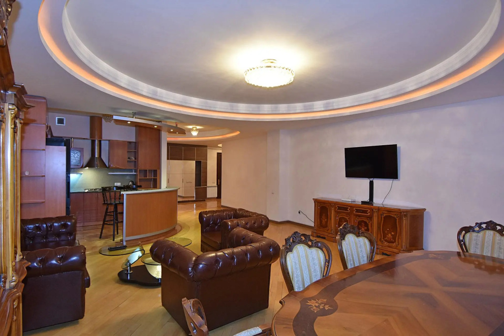 Ереван: Rent Inn Yerevan (Рент Инн Ереван) на улице Ин Ереванцу 2