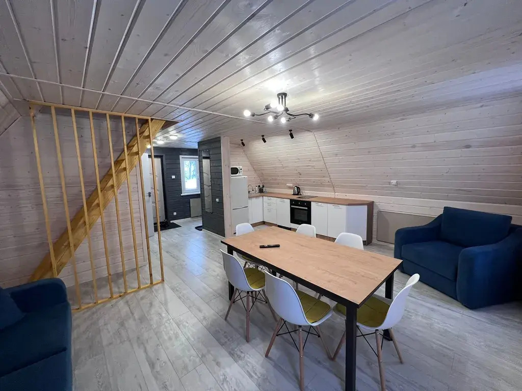 Шерегеш: Na Stroiteley Cottage