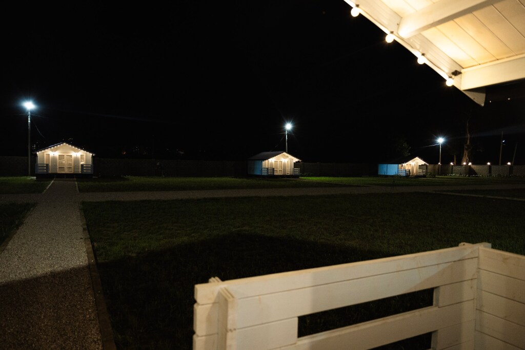 carousel image 3