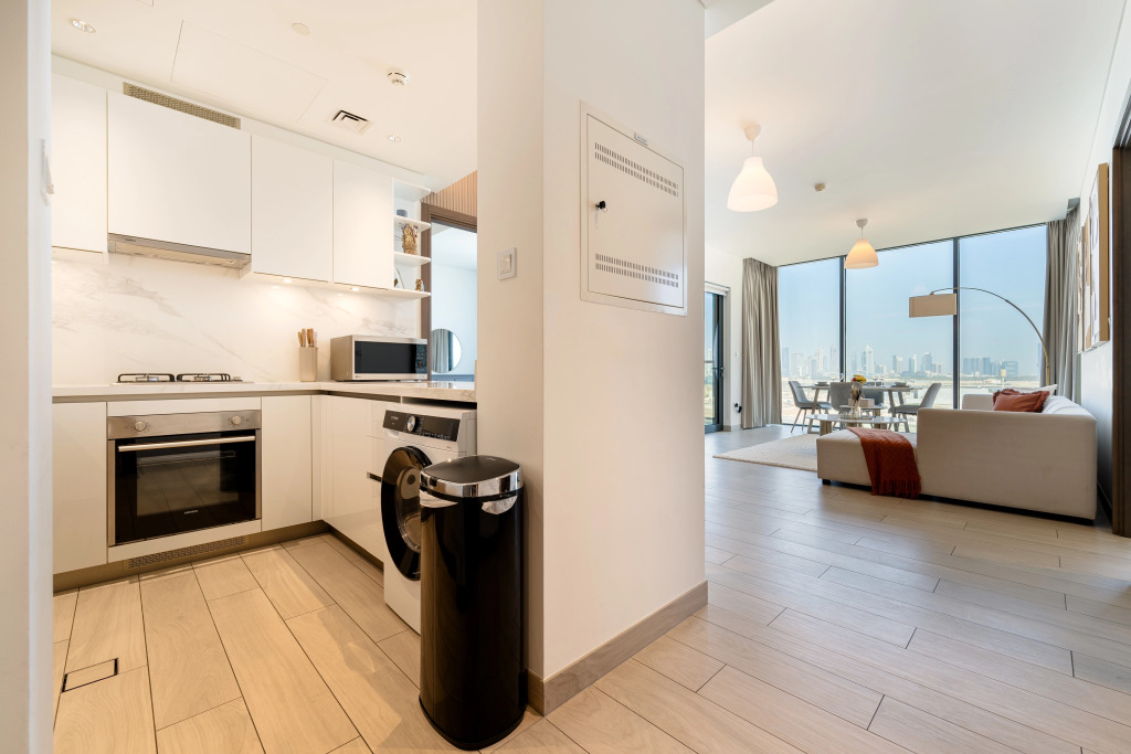 Дубай: Апартаменты Marco Polo - Stunning 2BR with Burj View | Spacious Gym & Pool
