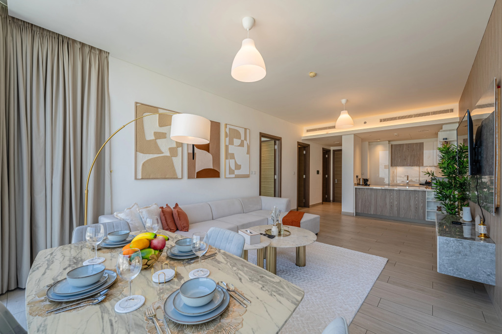 Дубай: Апартаменты Marco Polo - Stunning 2BR with Burj View | Spacious Gym & Pool
