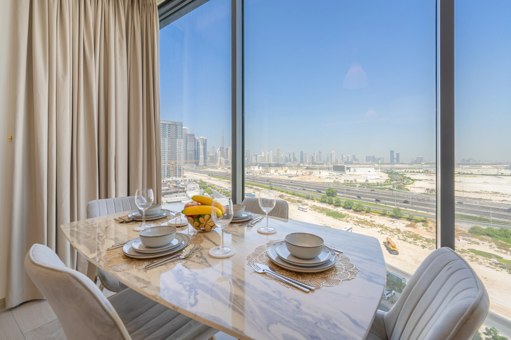 Дубай: Апартаменты Marco Polo - Stunning 2BR with Burj View | Spacious Gym & Pool