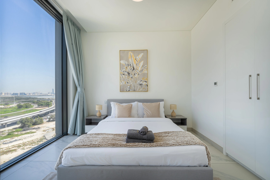 Дубай: Апартаменты Marco Polo - Stunning 2BR with Burj View | Spacious Gym & Pool