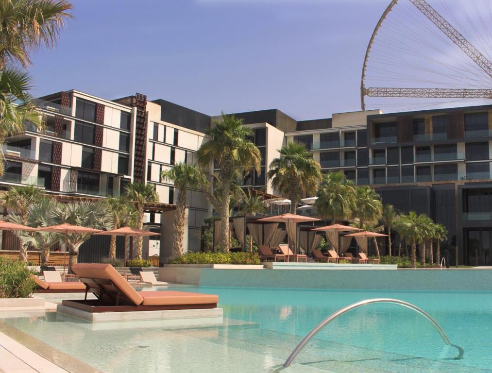 Дубай: Caesars Palace Bluewaters Dubai