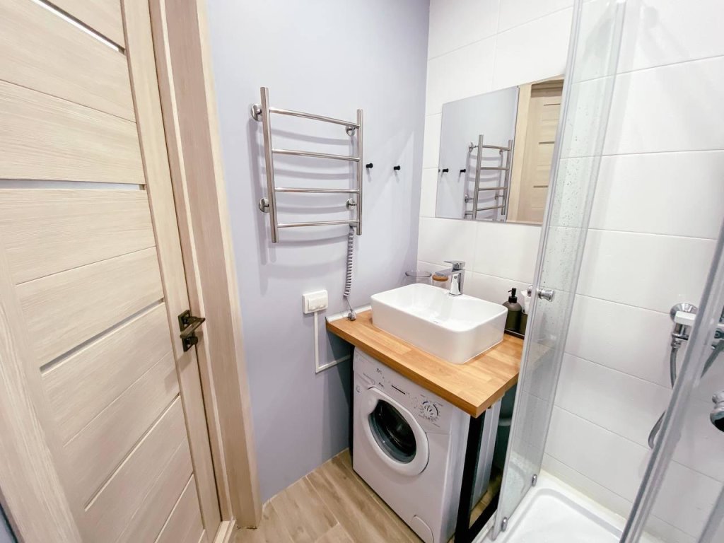 Мурманск: Арктик Хаус на улице Володарского 1
