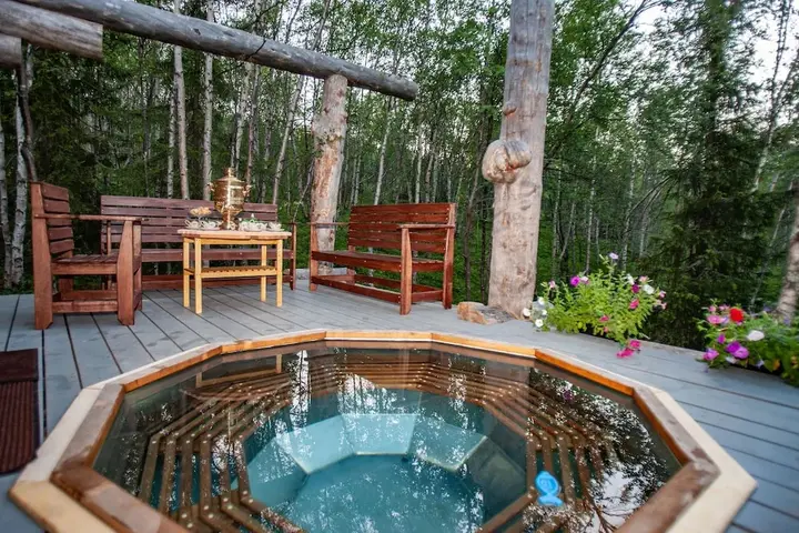 Кола: Отель Eco-home