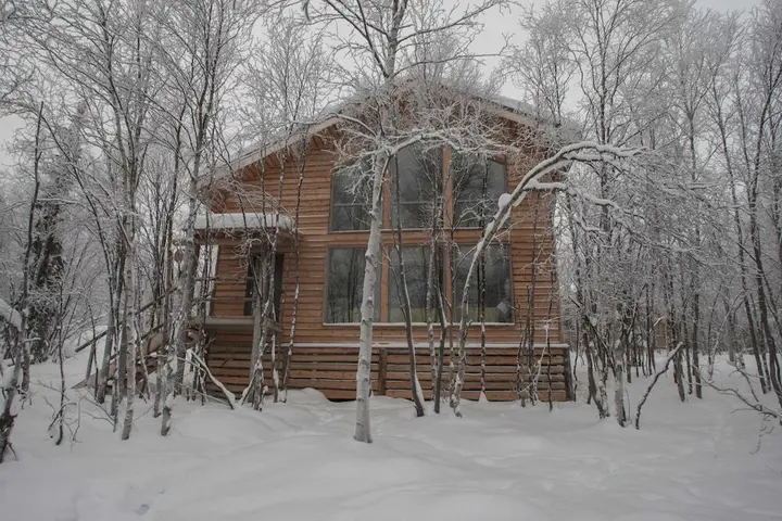 Кола: Отель Eco-home