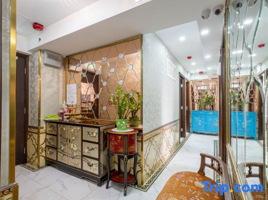 Гонконг: Sky Inn(Tsim Sha Tsui B1 Exit 20m)