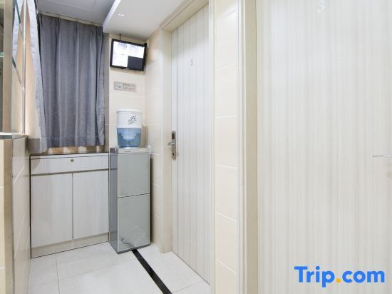 Гонконг: Maple Inn(Tsim Sha Tsui Store C2 EXIT)