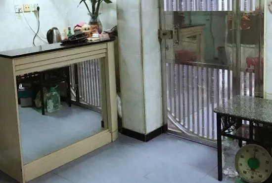 Гонконг: Yuzhou Hotel