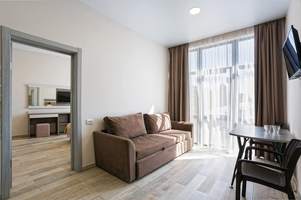 Алушта: Квартира на 3 этаже гостевого дома Алуштик