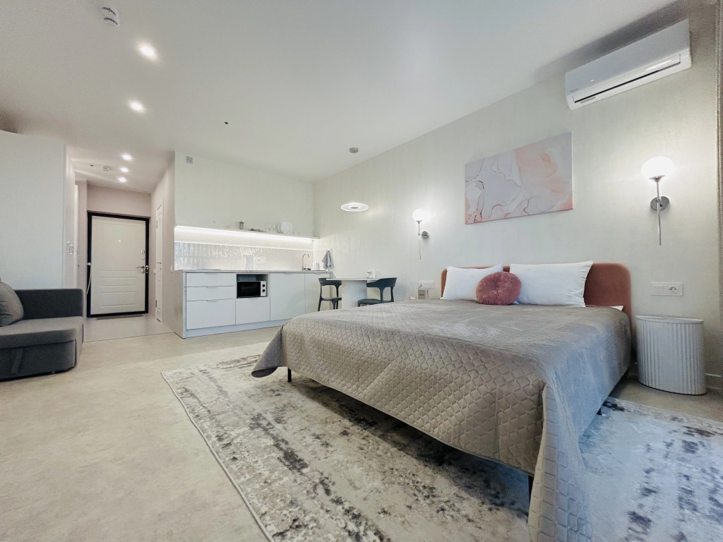 Омск: Апартаменты CozyRent Neoclassic
