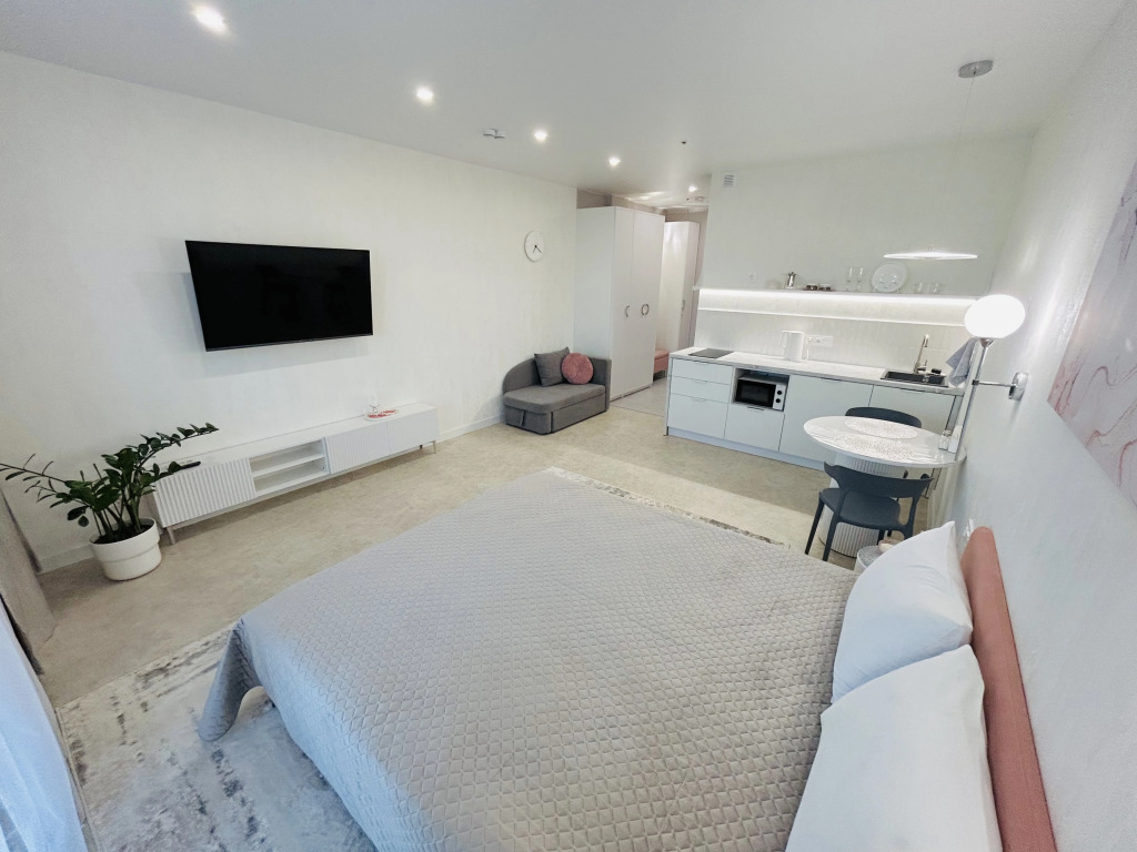 Омск: Апартаменты CozyRent Neoclassic