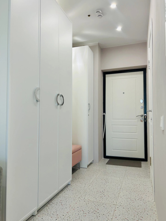 Омск: Апартаменты CozyRent Neoclassic