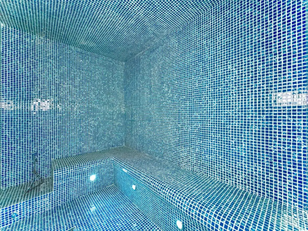 Тбилиси: Отель Tbilisi Edition - Design Hotel