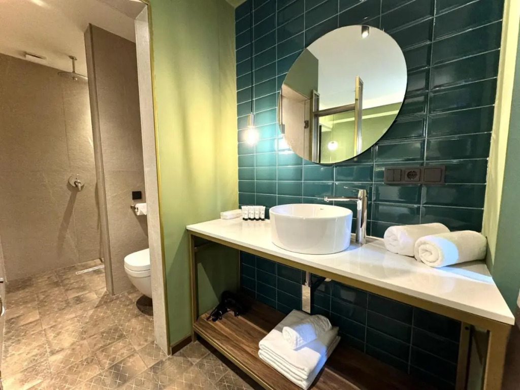 Тбилиси: Отель Tbilisi Edition - Design Hotel