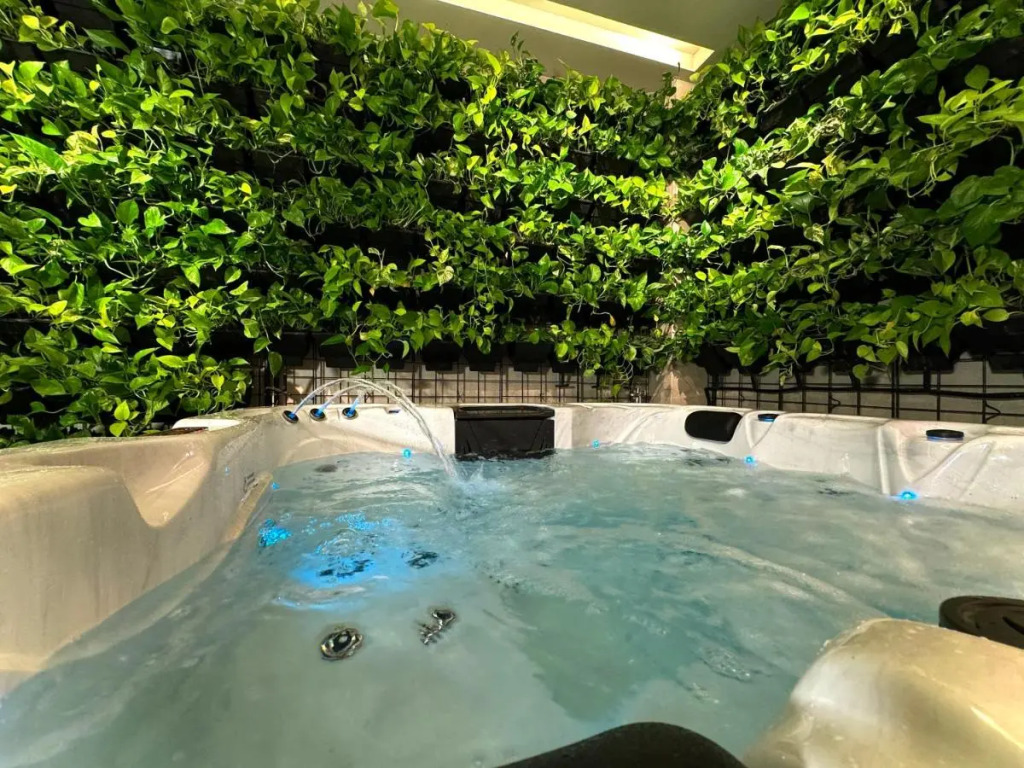 Тбилиси: Отель Tbilisi Edition - Design Hotel