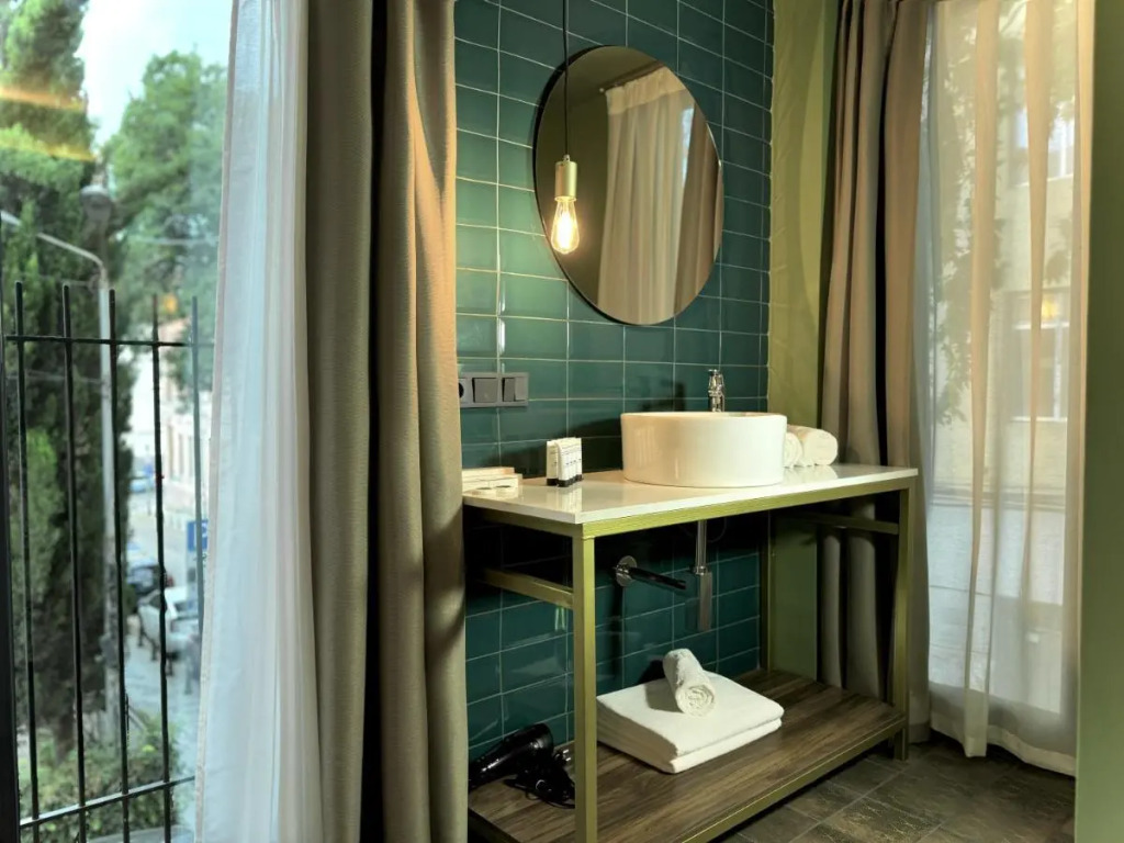 Тбилиси: Отель Tbilisi Edition - Design Hotel