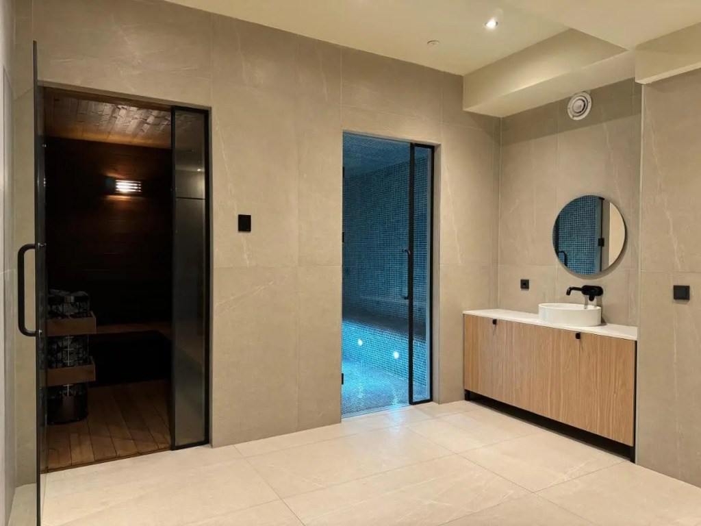 Тбилиси: Отель Tbilisi Edition - Design Hotel