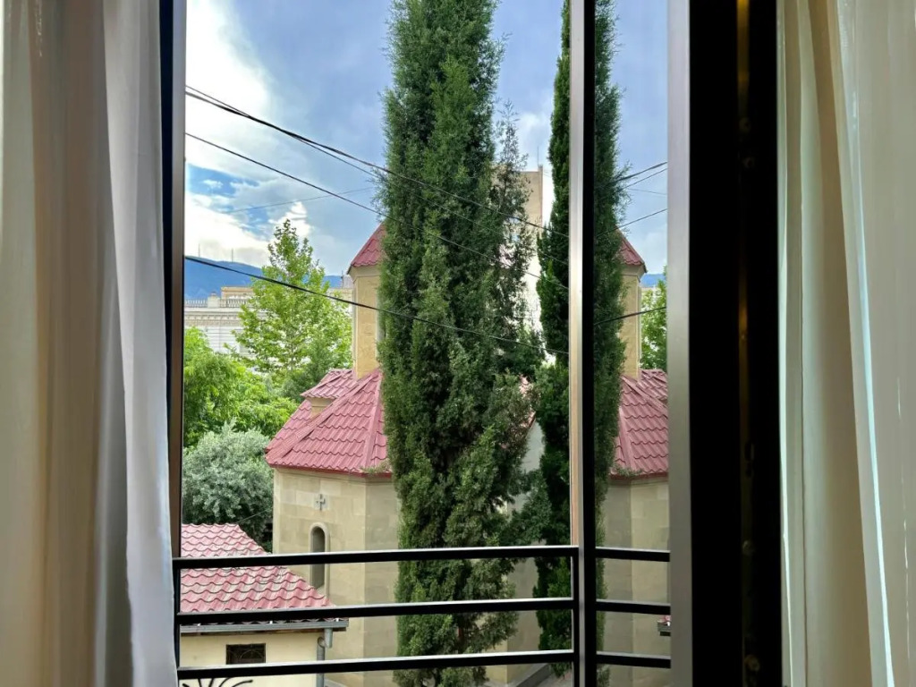 Тбилиси: Отель Tbilisi Edition - Design Hotel