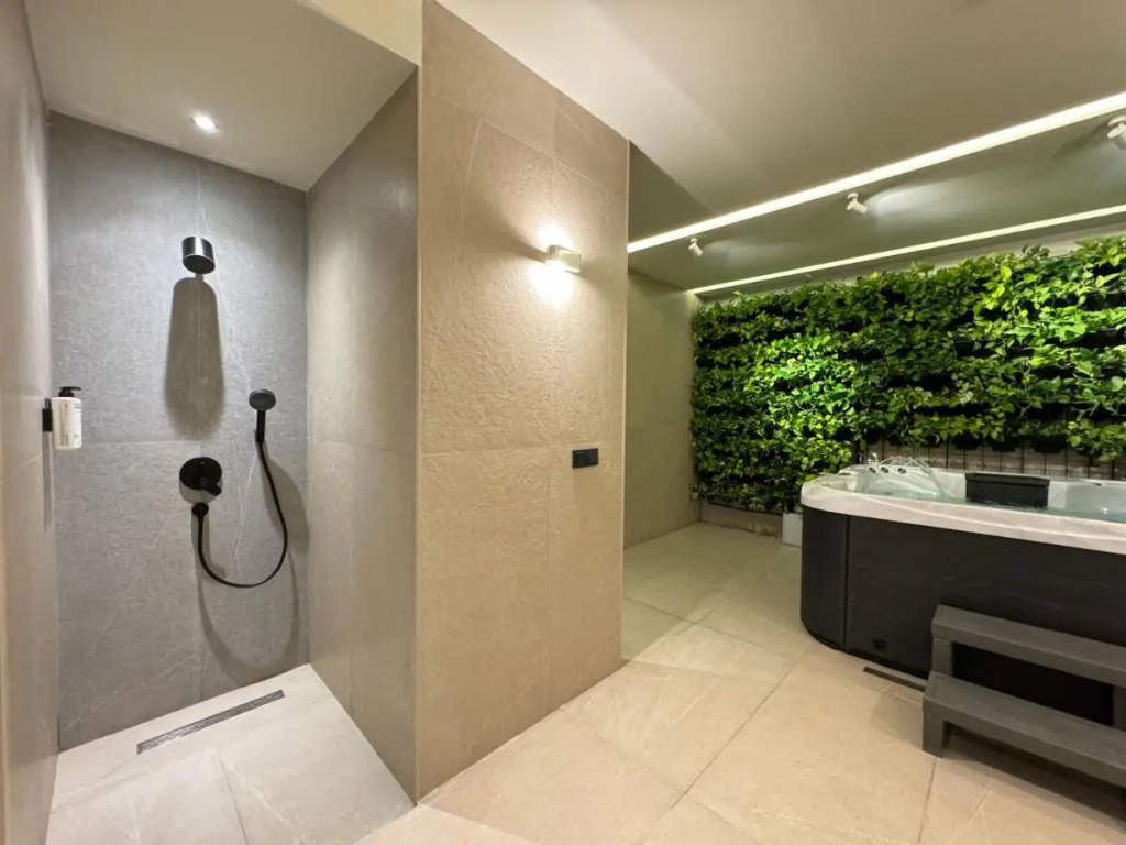 Тбилиси: Отель Tbilisi Edition - Design Hotel