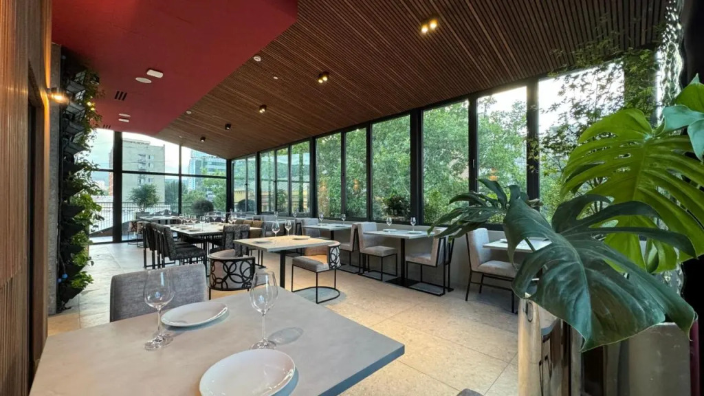 Тбилиси: Отель Tbilisi Edition - Design Hotel