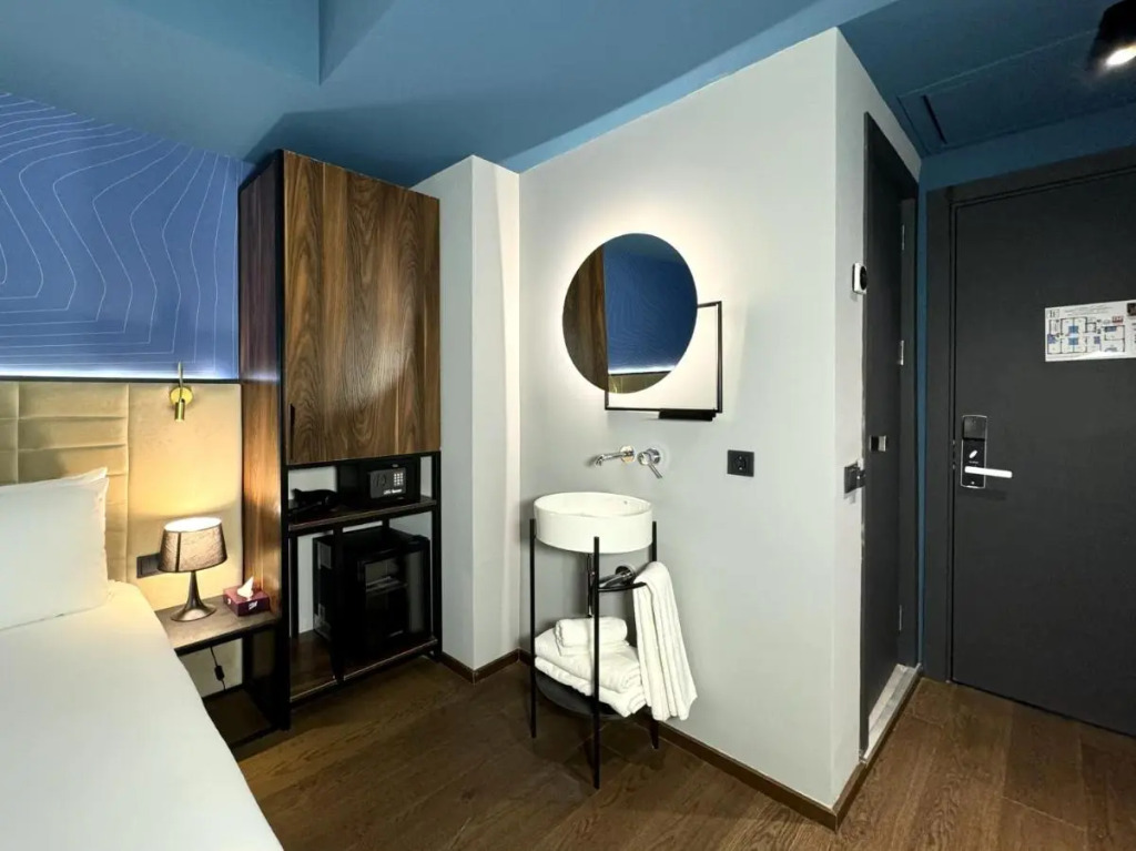 Тбилиси: Отель Tbilisi Edition - Design Hotel