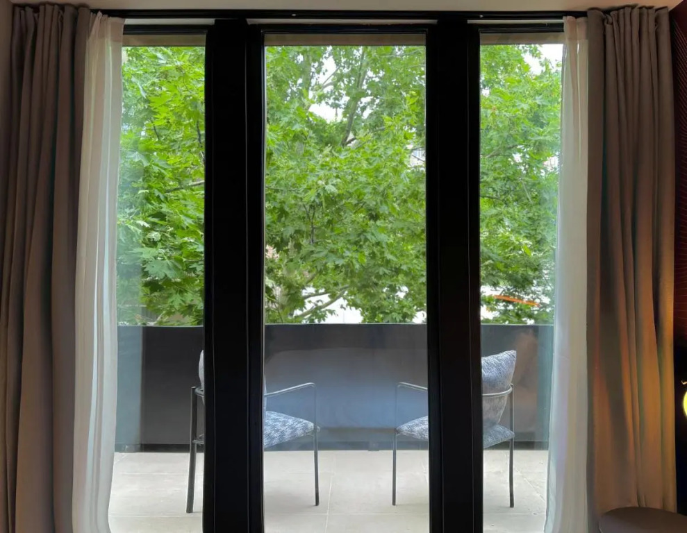 Тбилиси: Отель Tbilisi Edition - Design Hotel