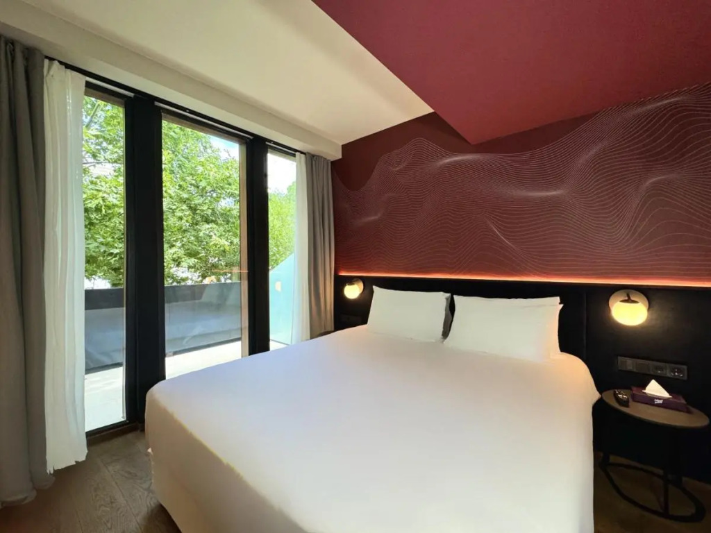 Тбилиси: Отель Tbilisi Edition - Design Hotel