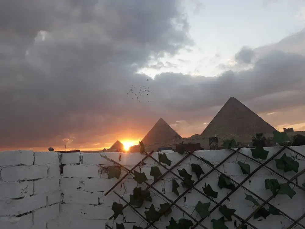 Гиза: Queen of Pyramids Hotel