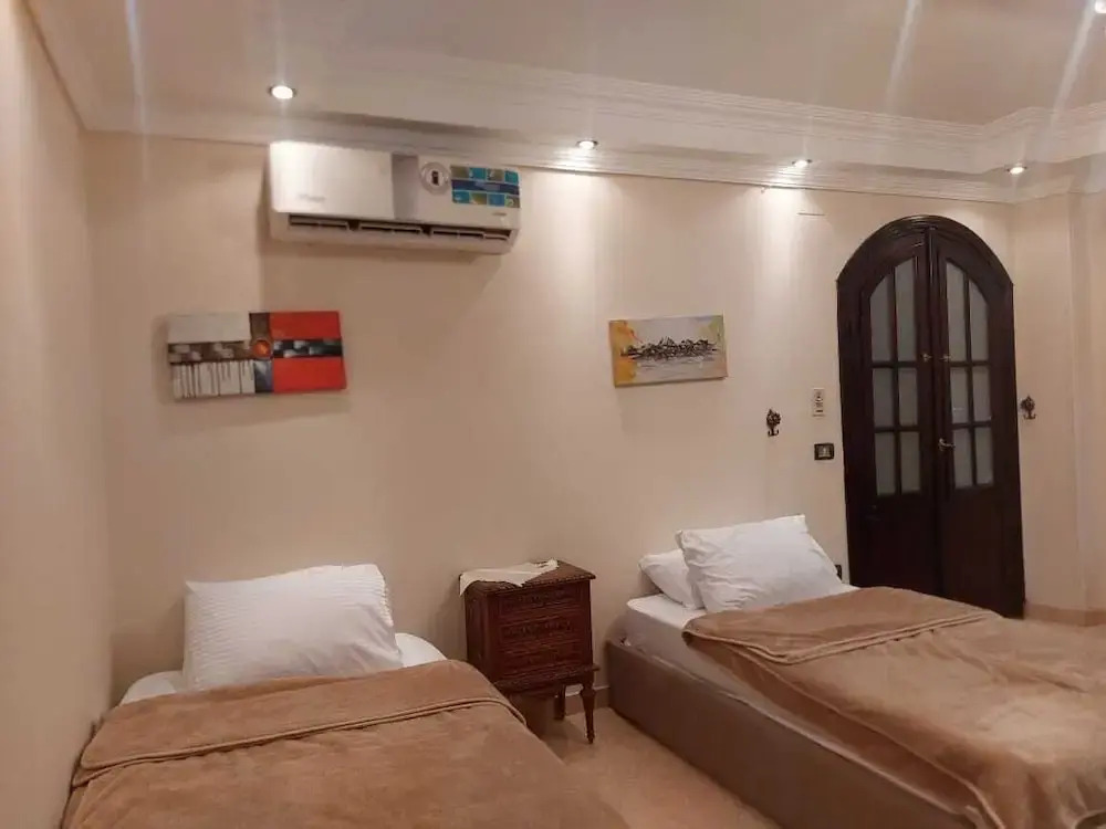 Гиза: Queen of Pyramids Hotel