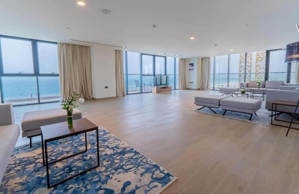 Аль-Мирфа: Beach Bay Hotel Mirfa